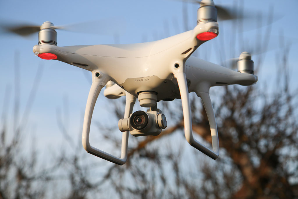 DJI Phantom(ファントム)4 クアッドコプター ドローン