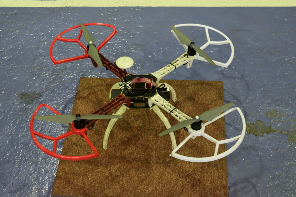 ドローンスクールジャパン 操縦練習に使用するDJI F450
